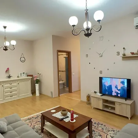 Urban Heaven ティラナ