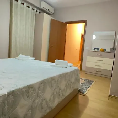 Urban Heaven * ティラナ